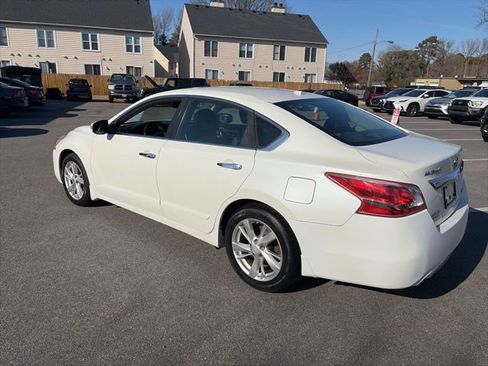 Used 2013 Nissan Altima 2.5 SL w/ 2.5 Moonroof Pkg image 4