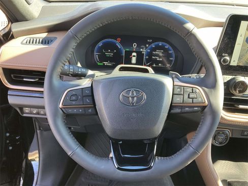 Used 2026 Toyota Grand Highlander AWD Hybrid image 21