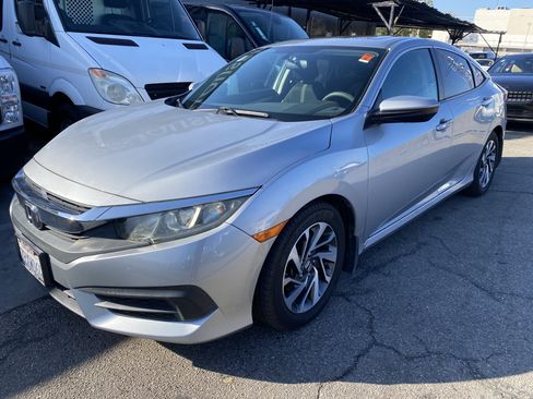 Used 2016 Honda Civic EX image 2