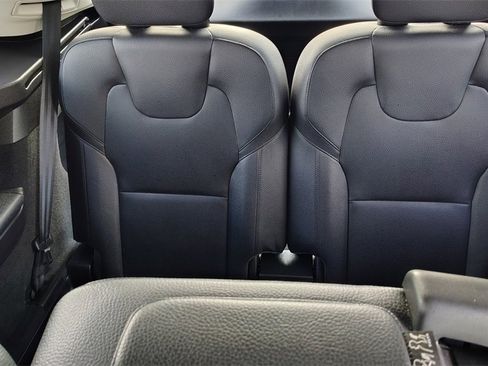 Used 2024 Volvo XC90 B6 Plus image 30