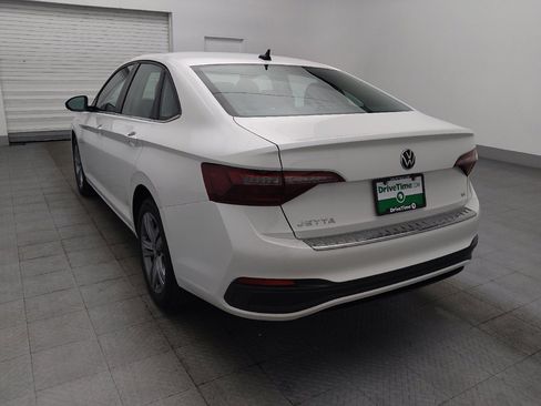 Used 2023 Volkswagen Jetta SE FWD image 5