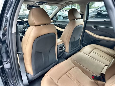 Used 2025 Hyundai Sonata Limited FWD image 17