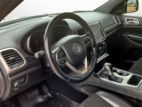 Used 2021 Jeep Grand Cherokee Laredo X image 20