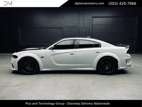 Used 2023 Dodge Charger Scat Pack RWD image 4