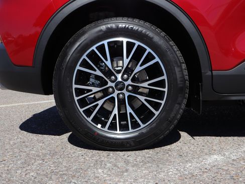 New 2025 Ford Escape SE w/ PHEV Premium Package image 12