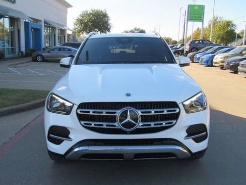 Used 2024 Mercedes-Benz GLE 450e 4MATIC image 2