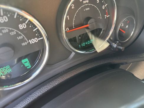 Used 2016 Jeep Wrangler Sport w/ Quick Order Package 24S AWD/4WD image 11