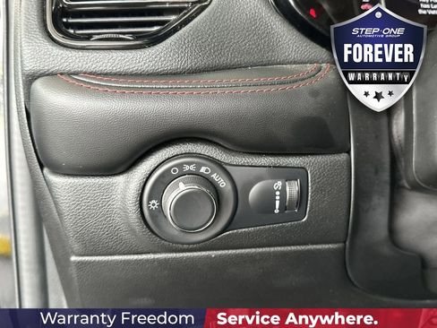 Used 2024 Dodge Durango GT RWD image 19