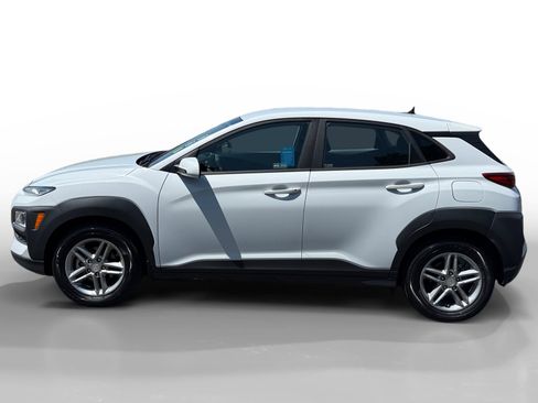 Used 2018 Hyundai Kona SE FWD image 2