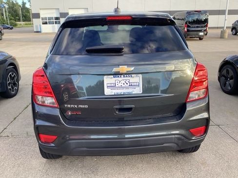 Used 2020 Chevrolet Trax LS w/ Tint and Cruise Package AWD/4WD image 11