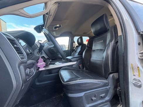 Used 2021 RAM 2500 Laramie w/ Body Color Bumper Group AWD/4WD image 6
