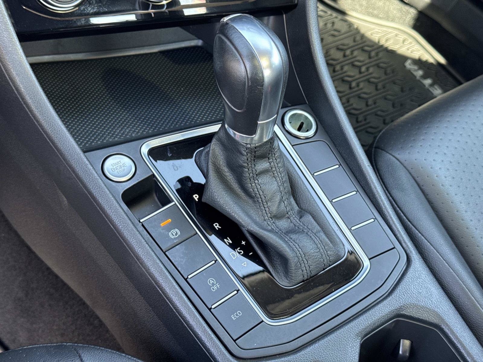 Used 2019 Volkswagen Jetta SE FWD image 17