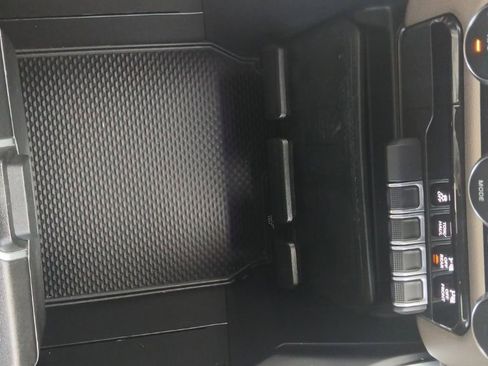 Used 2022 RAM 1500 Laramie AWD/4WD image 28