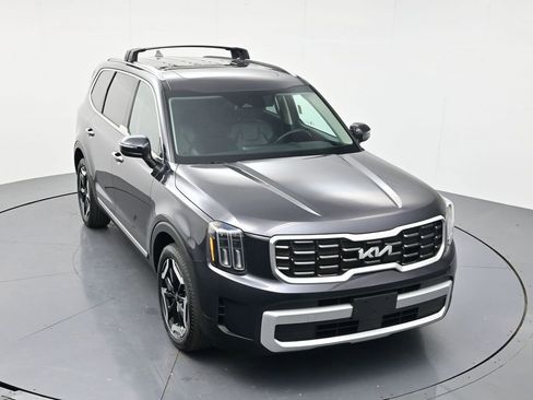 Used 2025 Kia Telluride S AWD/4WD image 43