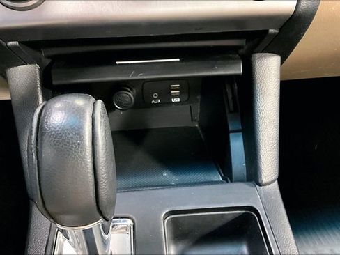 Used 2015 Subaru Outback 2.5i Premium image 15