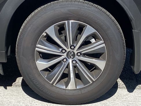 Certified 2026 INFINITI QX60 Pure w/ Cargo Package FWD image 6