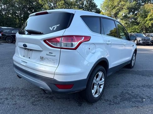 Used 2016 Ford Escape SE FWD image 5