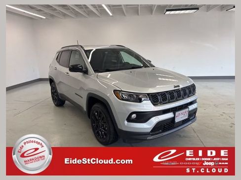 New 2026 Jeep Compass Latitude AWD/4WD image 1