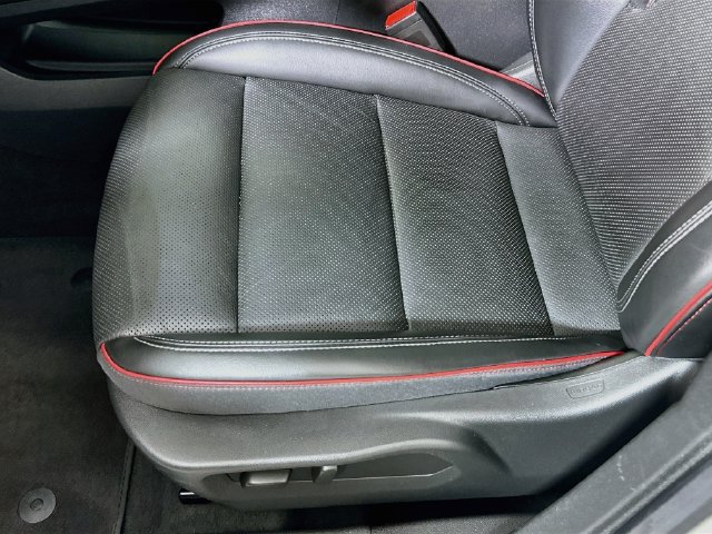 Used 2023 Buick Envision Essence w/ Sport Touring Package AWD/4WD image 24