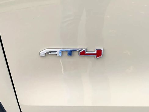 Used 2022 GMC Terrain AT4 AWD/4WD image 12