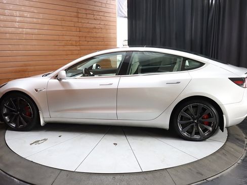 Used 2020 Tesla Model 3 Performance image 52