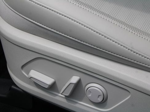 New 2026 Kia Sorento EX FWD image 25