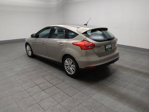 Used 2016 Ford Focus Titanium FWD image 3