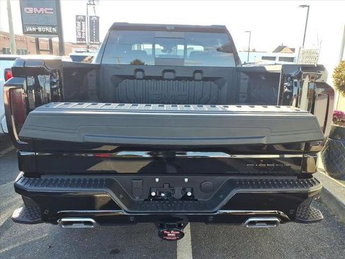 New 2025 GMC Sierra 1500 Denali Ultimate image 11