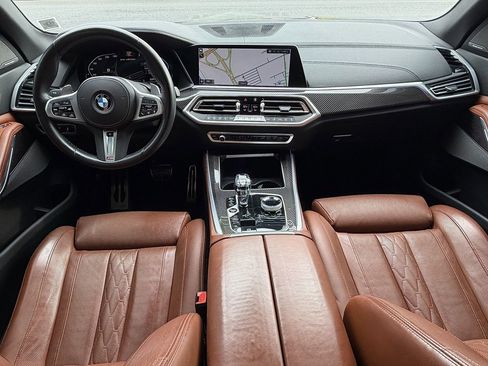 Used 2022 BMW X5 M50i w/ Executive Package image 13