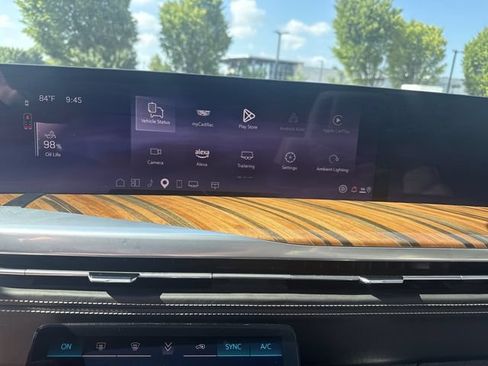 Certified 2025 Cadillac Escalade Sport Platinum AWD/4WD image 18