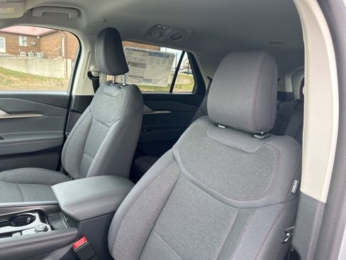 New 2026 Ford Explorer Active image 14