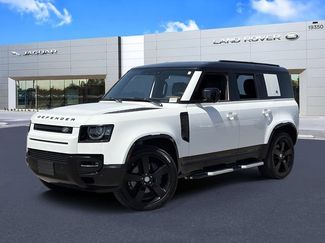Used 2024 Land Rover Defender 110 X-Dynamic SE AWD/4WD video 1
