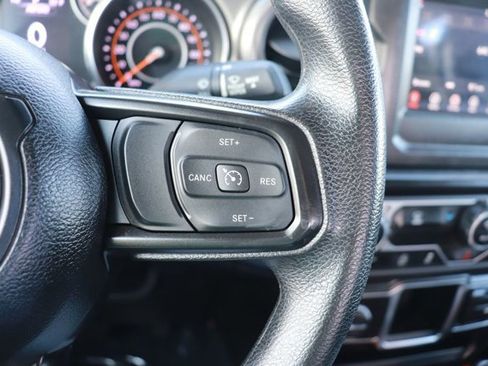 Used 2023 Jeep Wrangler Sport image 21