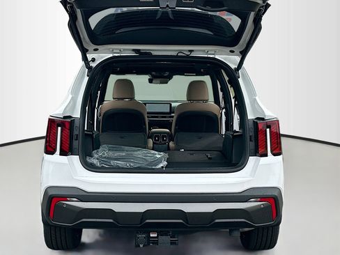 New 2025 Kia Sorento SX Prestige w/ Olive Brown Leather Package image 7