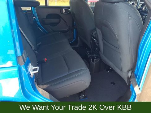 Used 2022 Jeep Wrangler Unlimited Sport image 25