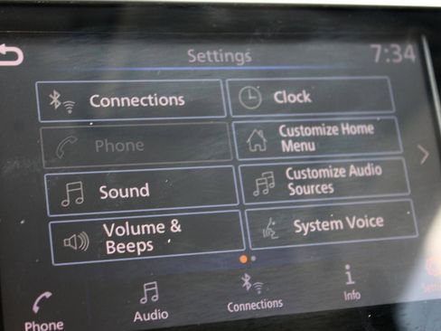 Used 2019 Nissan Kicks SV image 33