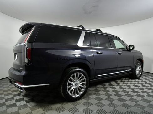 Certified 2022 Cadillac Escalade ESV Premium Luxury w/ Performance Package image 5