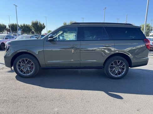 New 2025 Ford Expedition Platinum w/ Stealth Performance Package image 7
