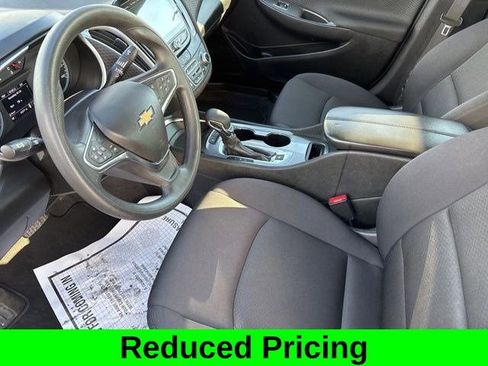 Used 2024 Chevrolet Malibu LT image 11
