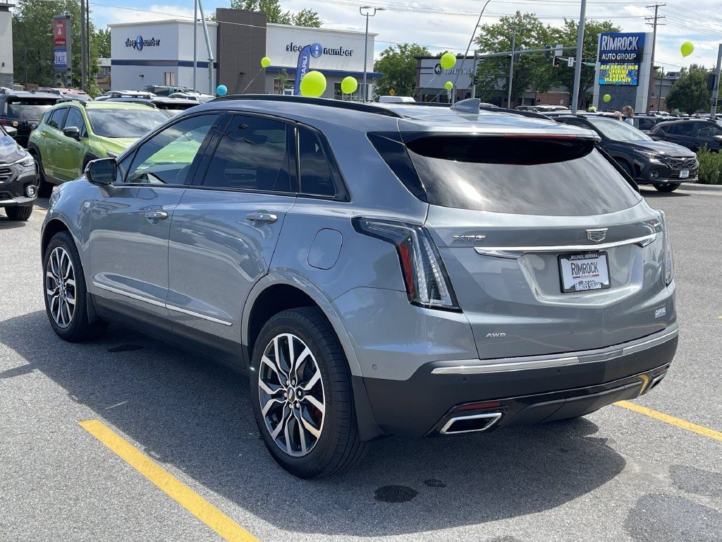 Used 2023 Cadillac XT5 Sportv w/ Technology Package AWD/4WD image 5
