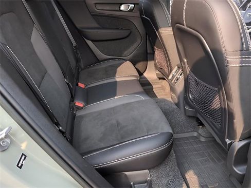 Used 2023 Volvo XC40 Recharge Ultimate w/ Protection Package Premier image 45