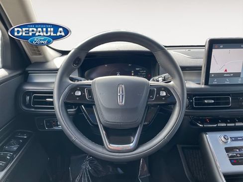 Used 2023 Lincoln Aviator AWD w/ Premium Package image 15