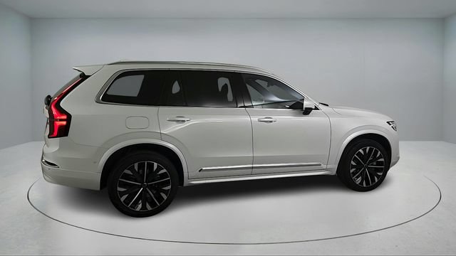 Certified 2026 Volvo XC90 B6 Ultra w/ Protection Package AWD/4WD image 3