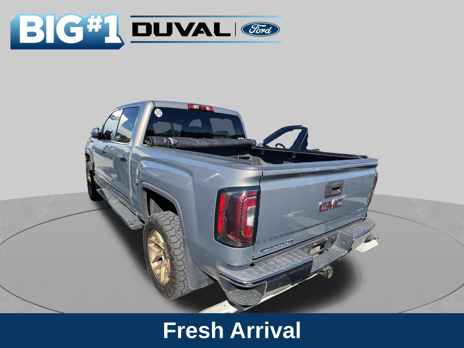 Used 2017 GMC Sierra 1500 SLT w/ SLT Premium Package AWD/4WD image 3