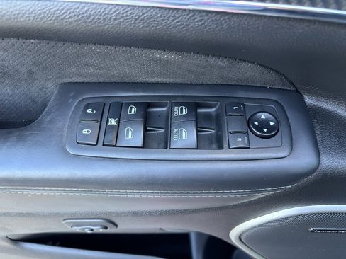 Used 2020 Jeep Grand Cherokee SRT image 22