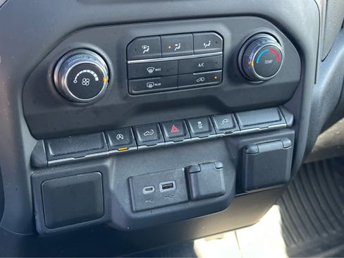 Used 2021 Chevrolet Silverado 1500 Custom AWD/4WD image 15