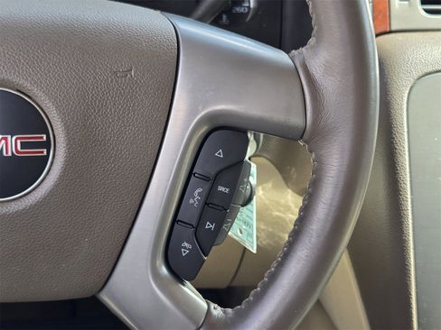 Used 2014 GMC Yukon XL SLT image 27