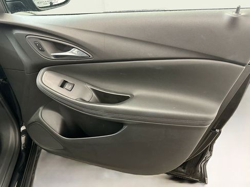 Used 2025 Buick Encore GX Preferred image 32