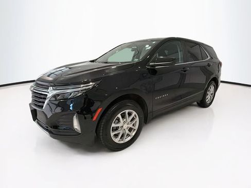 Used 2024 Chevrolet Equinox LT AWD/4WD image 3
