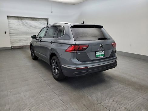 Used 2024 Volkswagen Tiguan SE FWD image 5